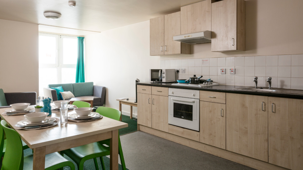 Albert Court, Shared Kitchen